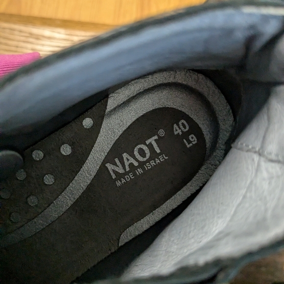 Naot Polaris Floral Leather Side Zip Ankle Boot Sneaker Size 40 US 9 - Picture 10 of 10